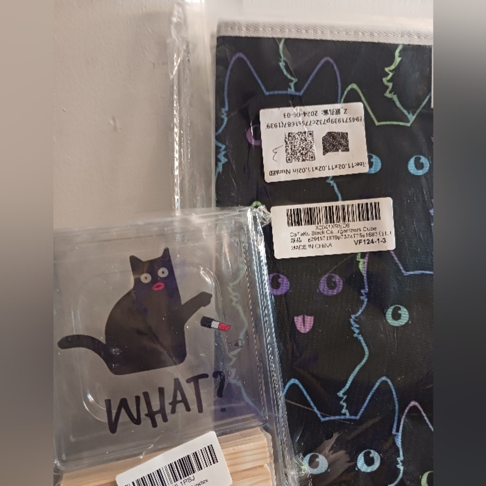 CAT Decor!! Naughty Cat Plaque + Black Cat Storage Box Collapsible, New Sealed